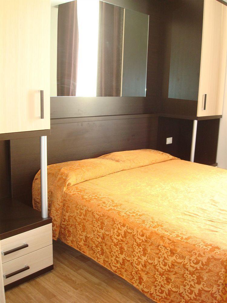 B&B Manzoni Holidays โรม ภายนอก รูปภาพ